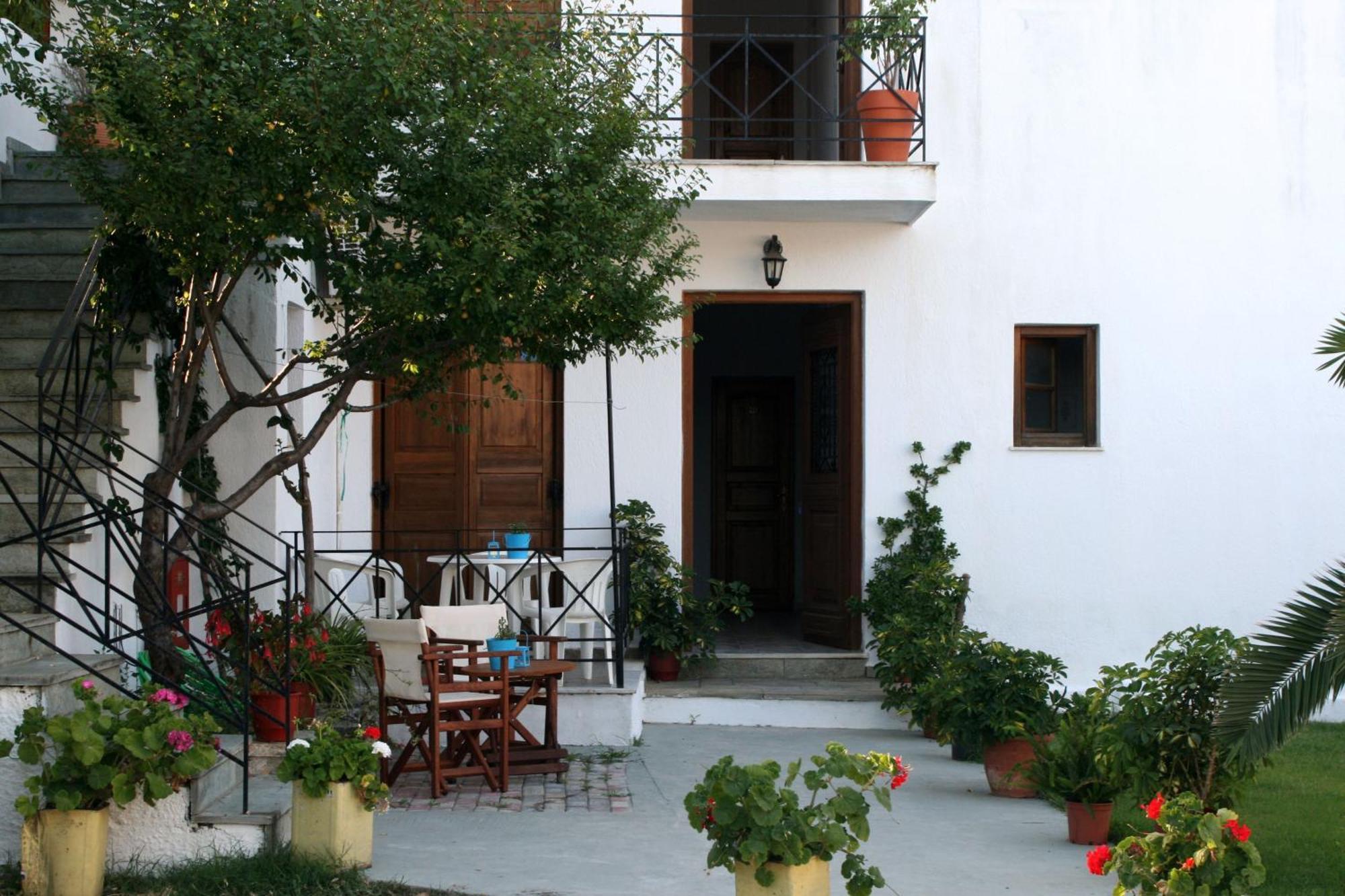 Konukevi Albatros Skopelos